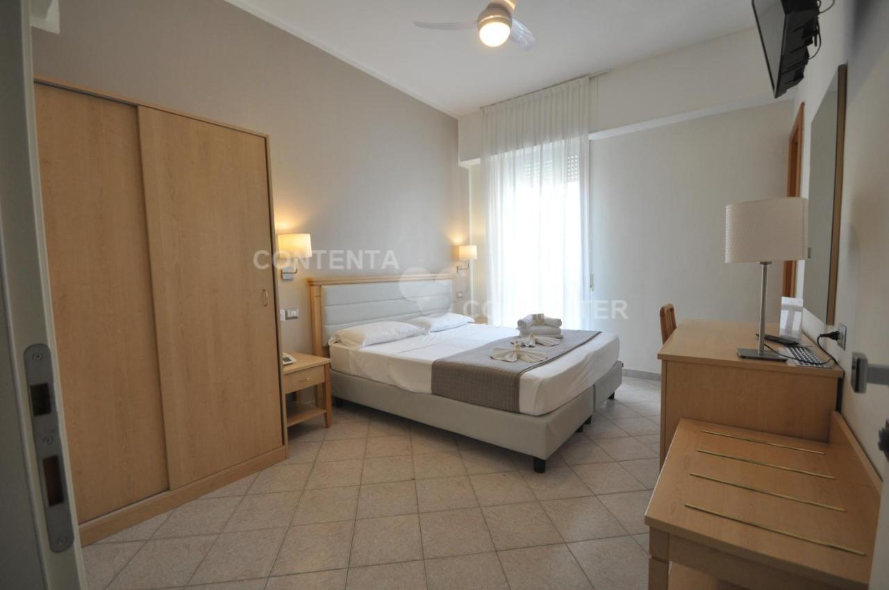 Hotel Adriatic&Beauty Rimini Exterior photo