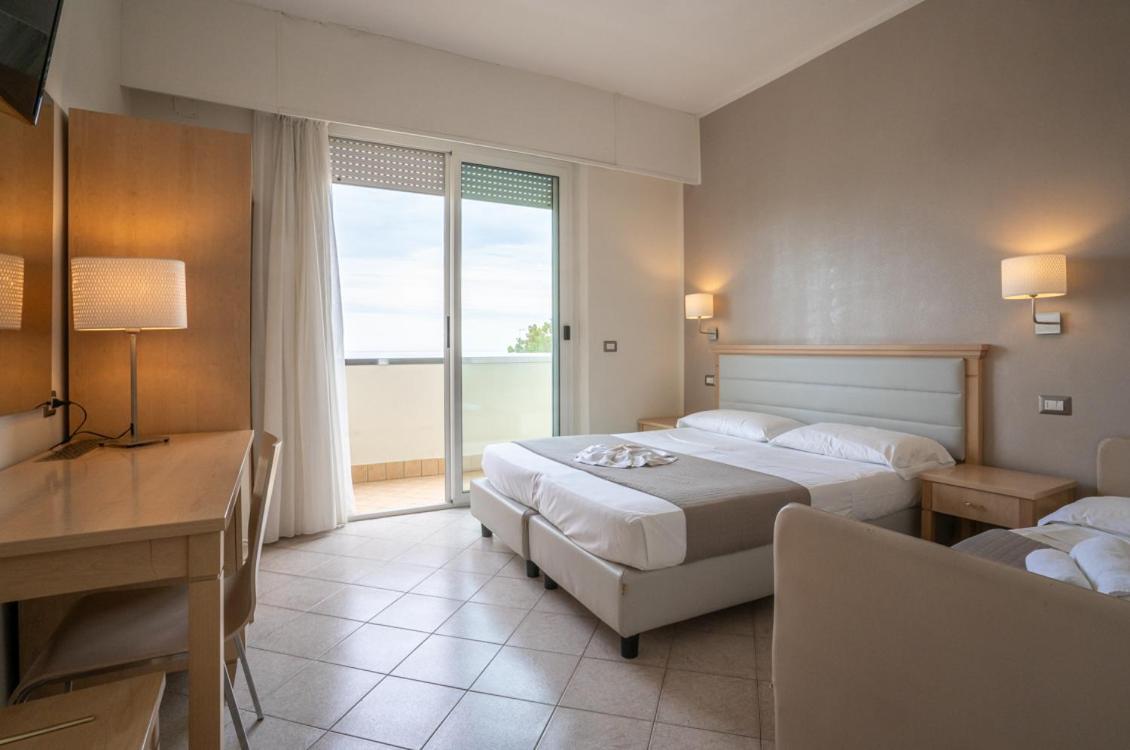 Hotel Adriatic&Beauty Rimini Exterior photo