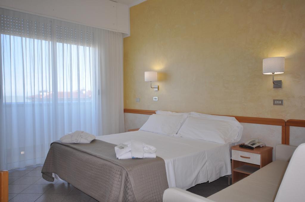 Hotel Adriatic&Beauty Rimini Exterior photo
