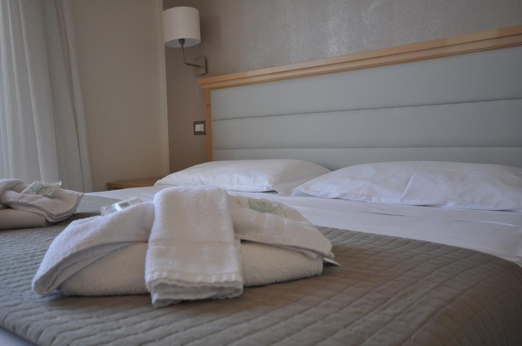 Hotel Adriatic&Beauty Rimini Exterior photo