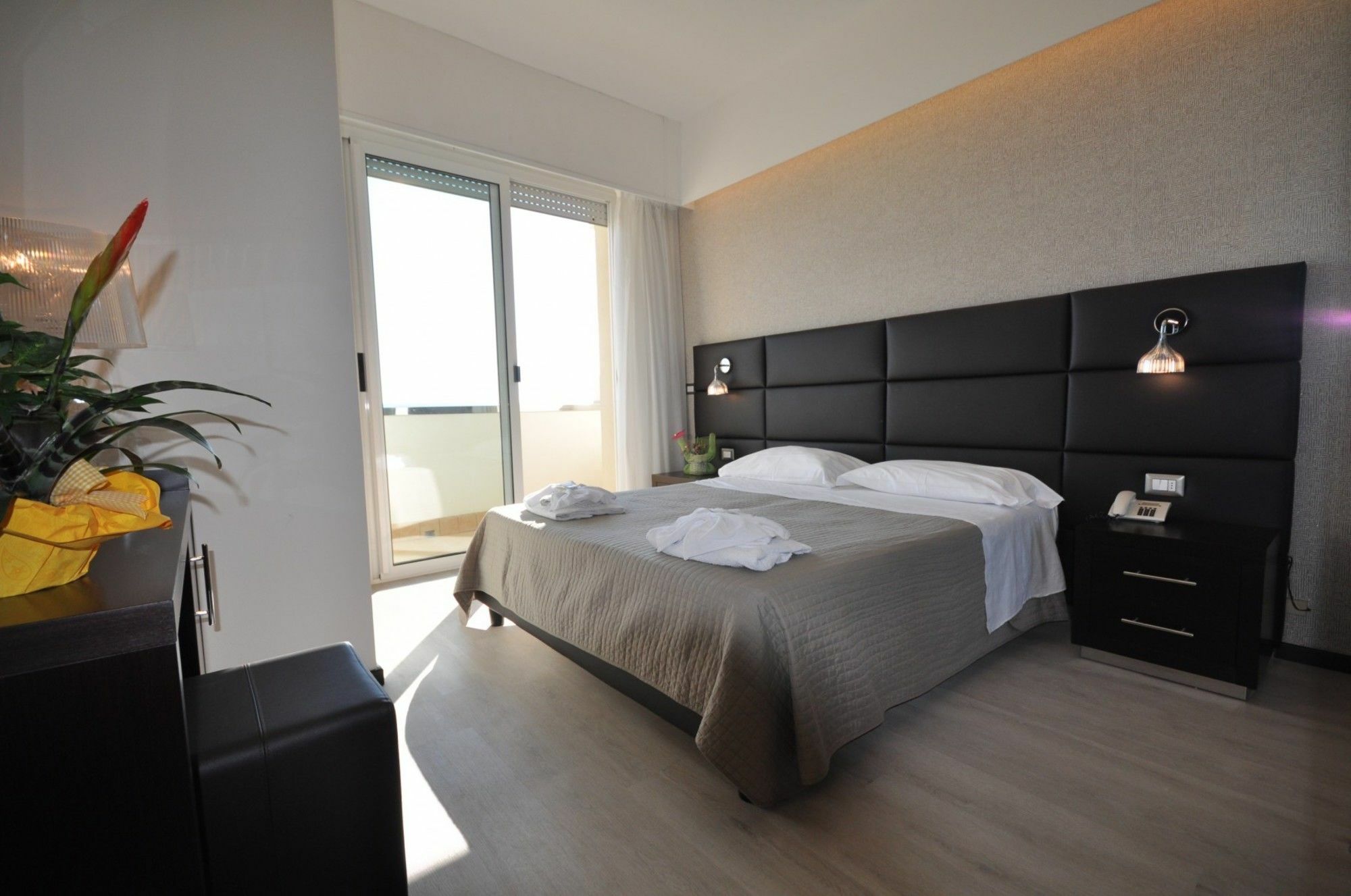 Hotel Adriatic&Beauty Rimini Exterior photo